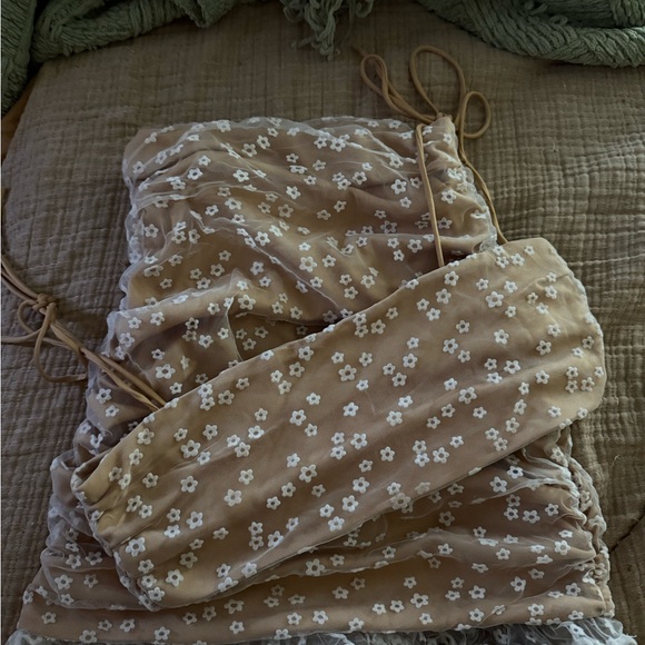 Floral Two-Piece Set in Beige - Picture 2 of 4